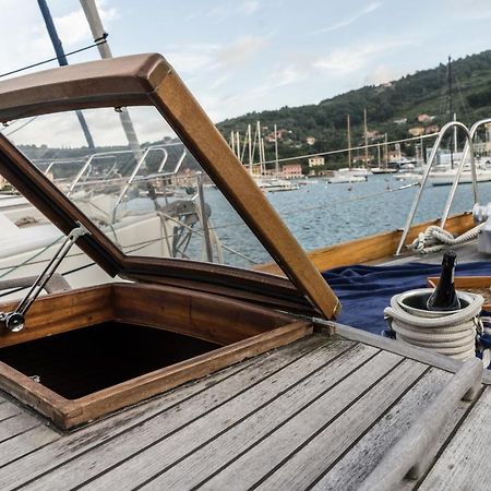 B&B Vela D'Epoca Parvati By Portido Porto Venere Bagian luar foto